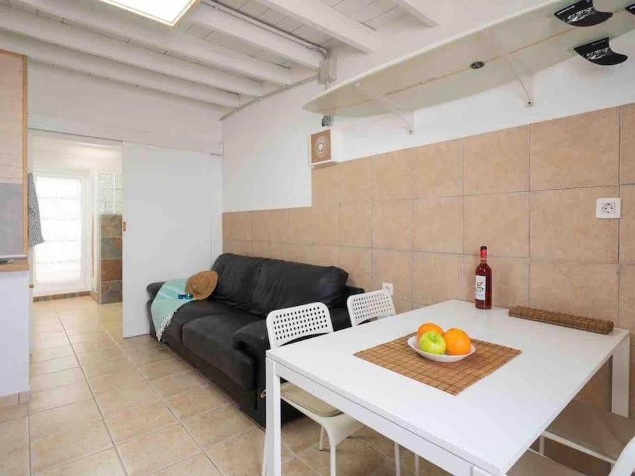 Ferienwohnung Famara, Apto. En Zona Tranquila A 200M Del Mar. Exterior foto